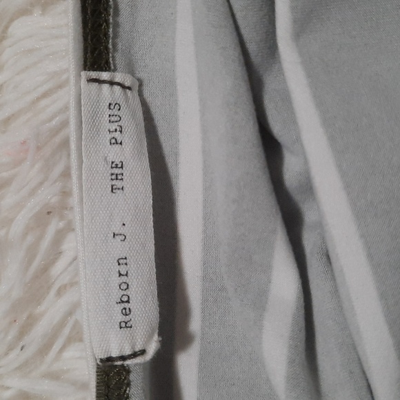 Reborn J Duster - Picture 3 of 5